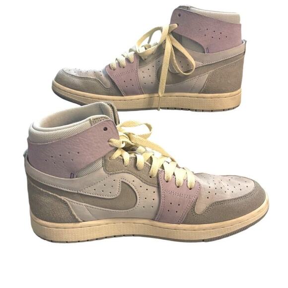Nike Women's Air Jordan 1 Zoom Air Comfort 2 Light Smoke Grey & Barely Grape 9.5 - Picture 3 of 11